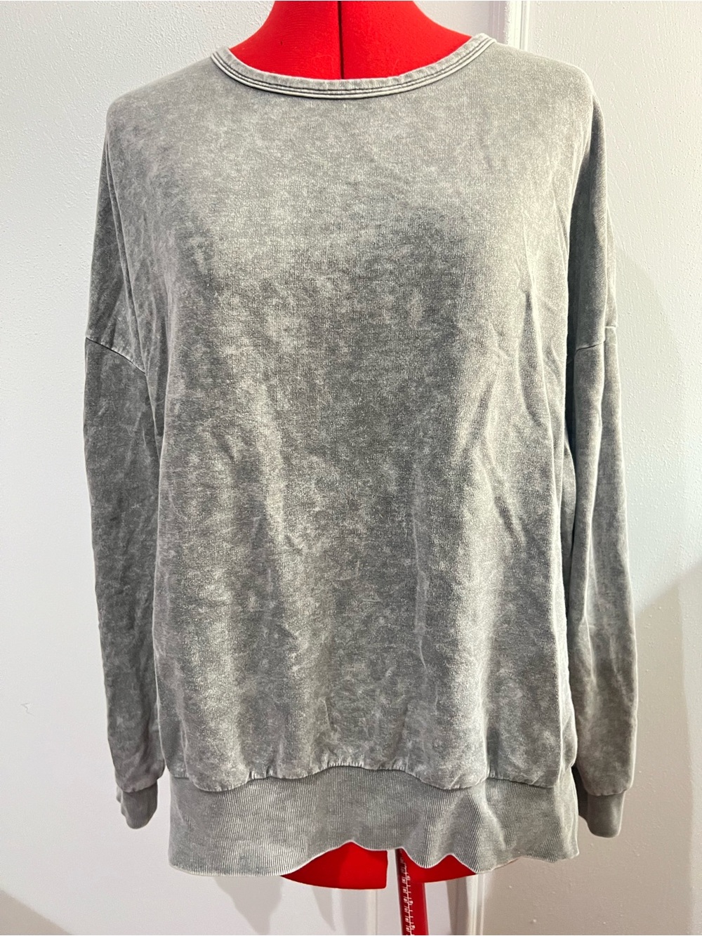 Blu Pepper Mineral Washed Gray Crewneck Pullover Medium Boho